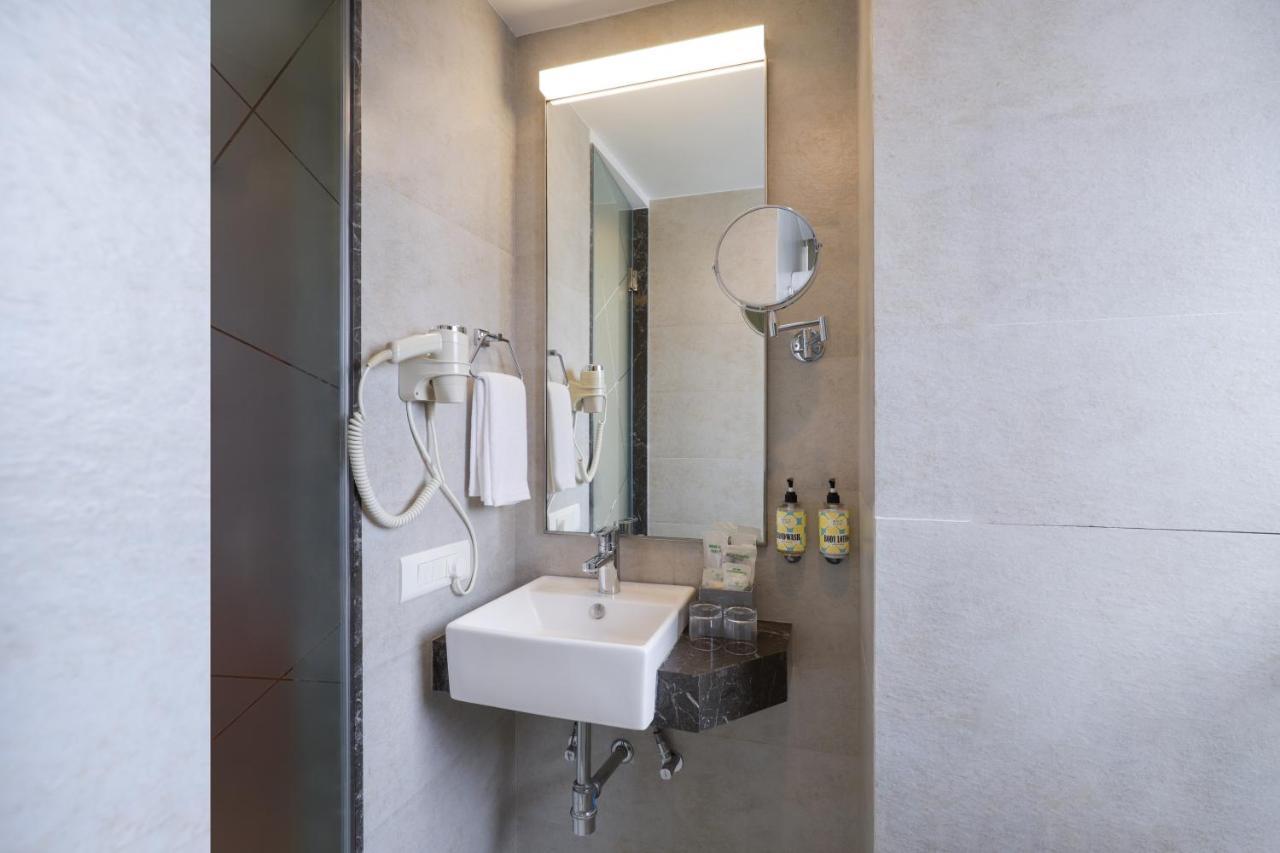 Lemon Tree Hotel, Kalina Bkc, Мумбаї Екстер'єр фото